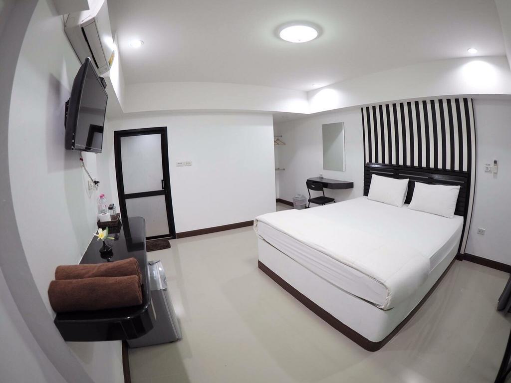 B.M.P Resort Khao Lak Extérieur photo